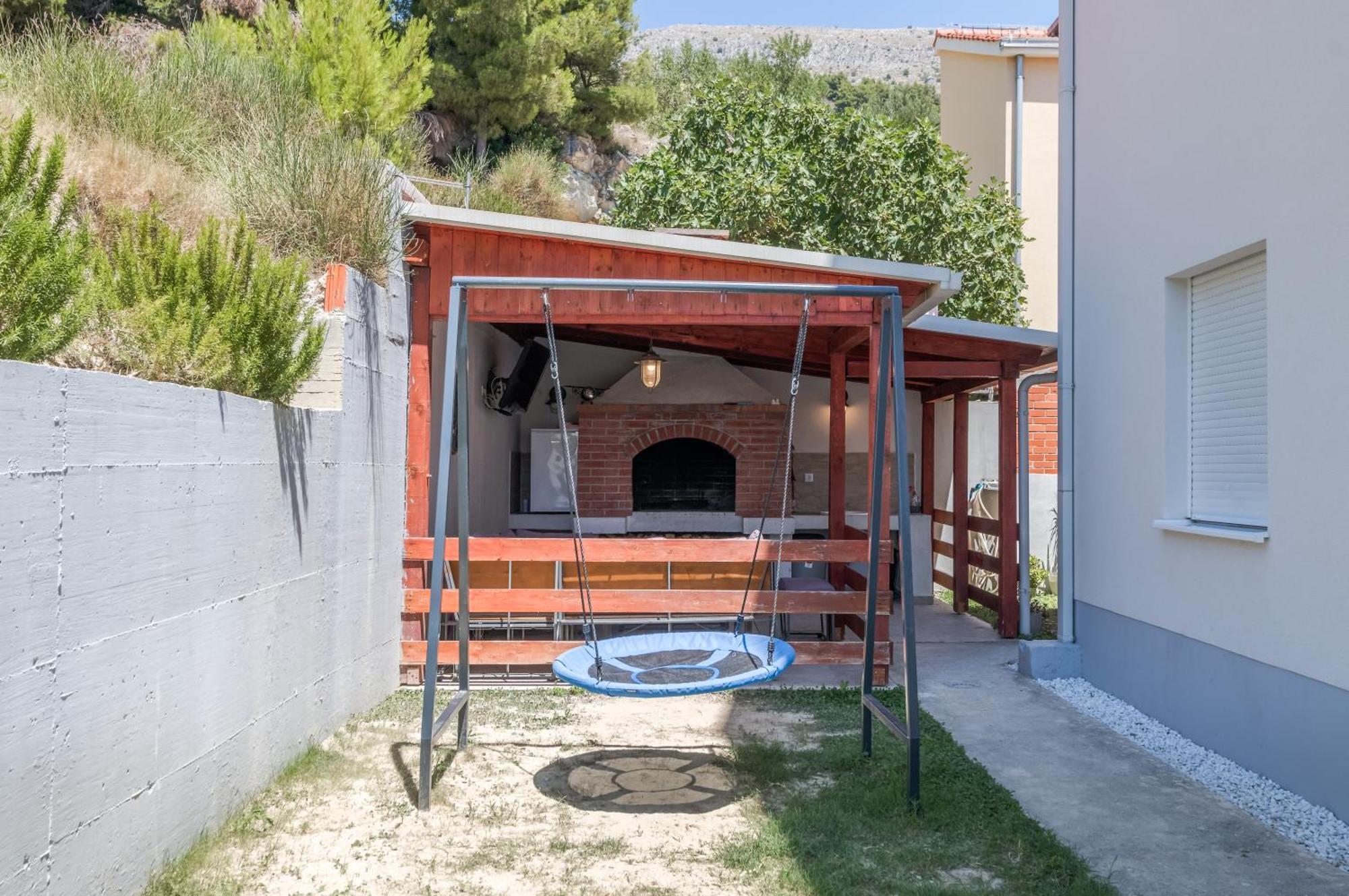 Apartments Cala Podstrana Bagian luar foto