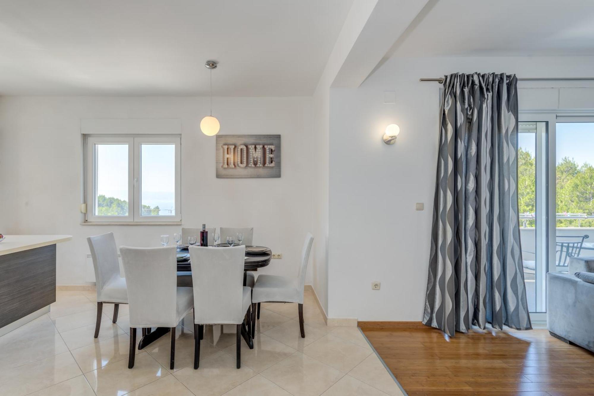 Apartments Cala Podstrana Bagian luar foto